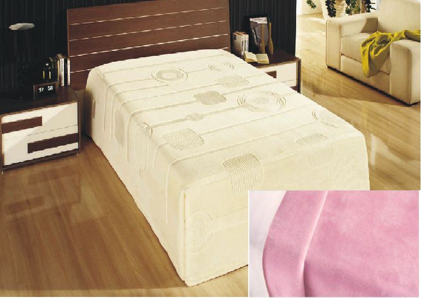 5605 220x240 54 lillac fialová deka 4722