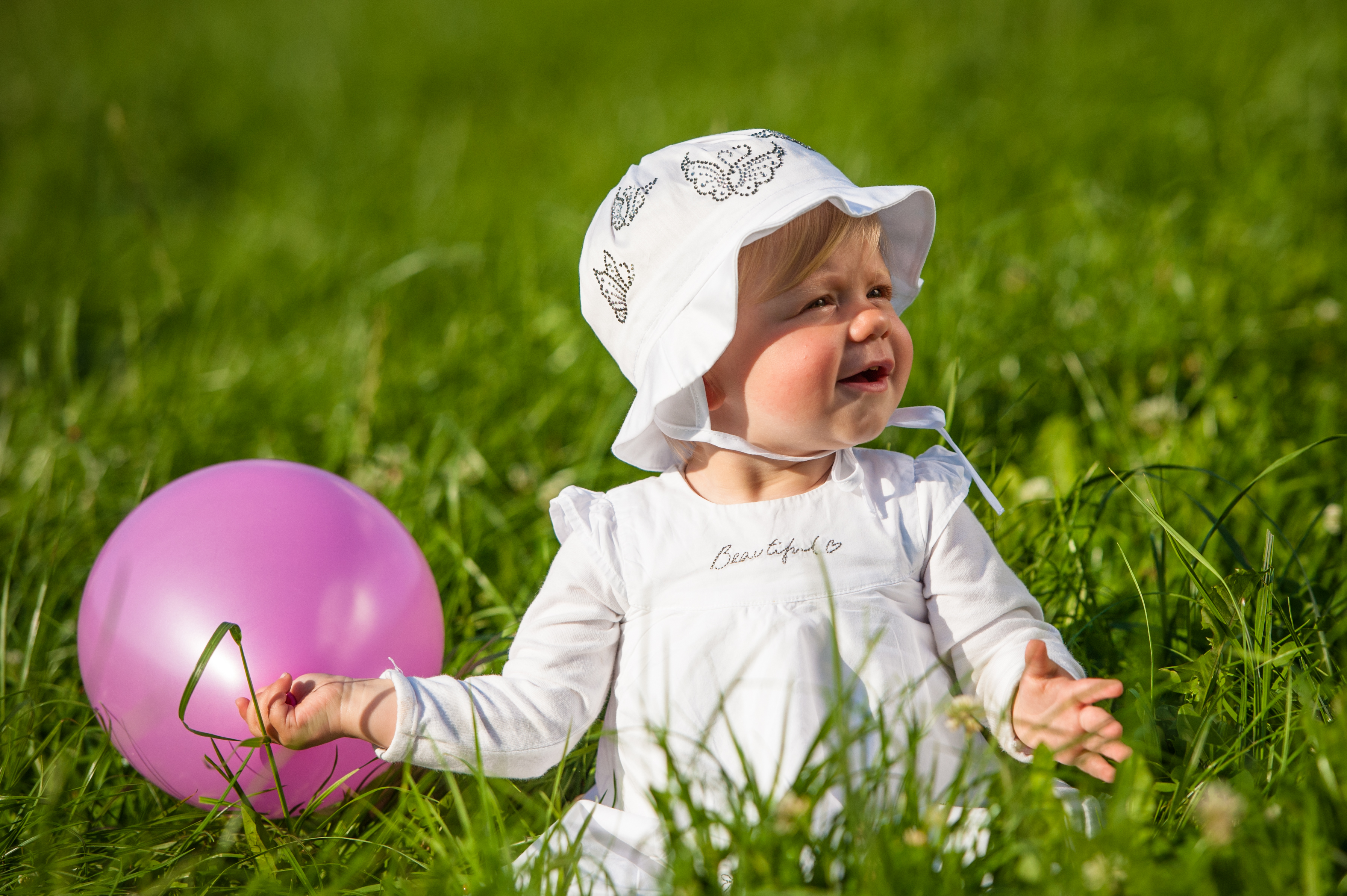 Klobúčik Wirginia white biela 42 44 46 5572