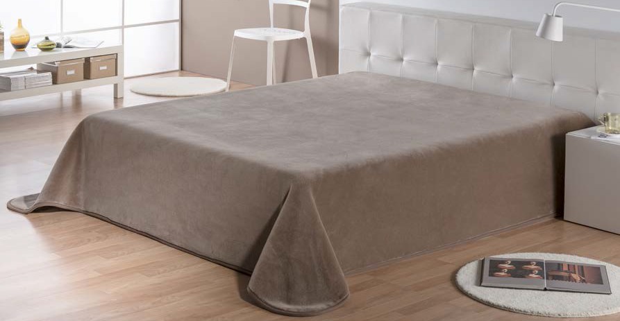 5047 220x240 15 dark vison tmavo strieborná deka 63