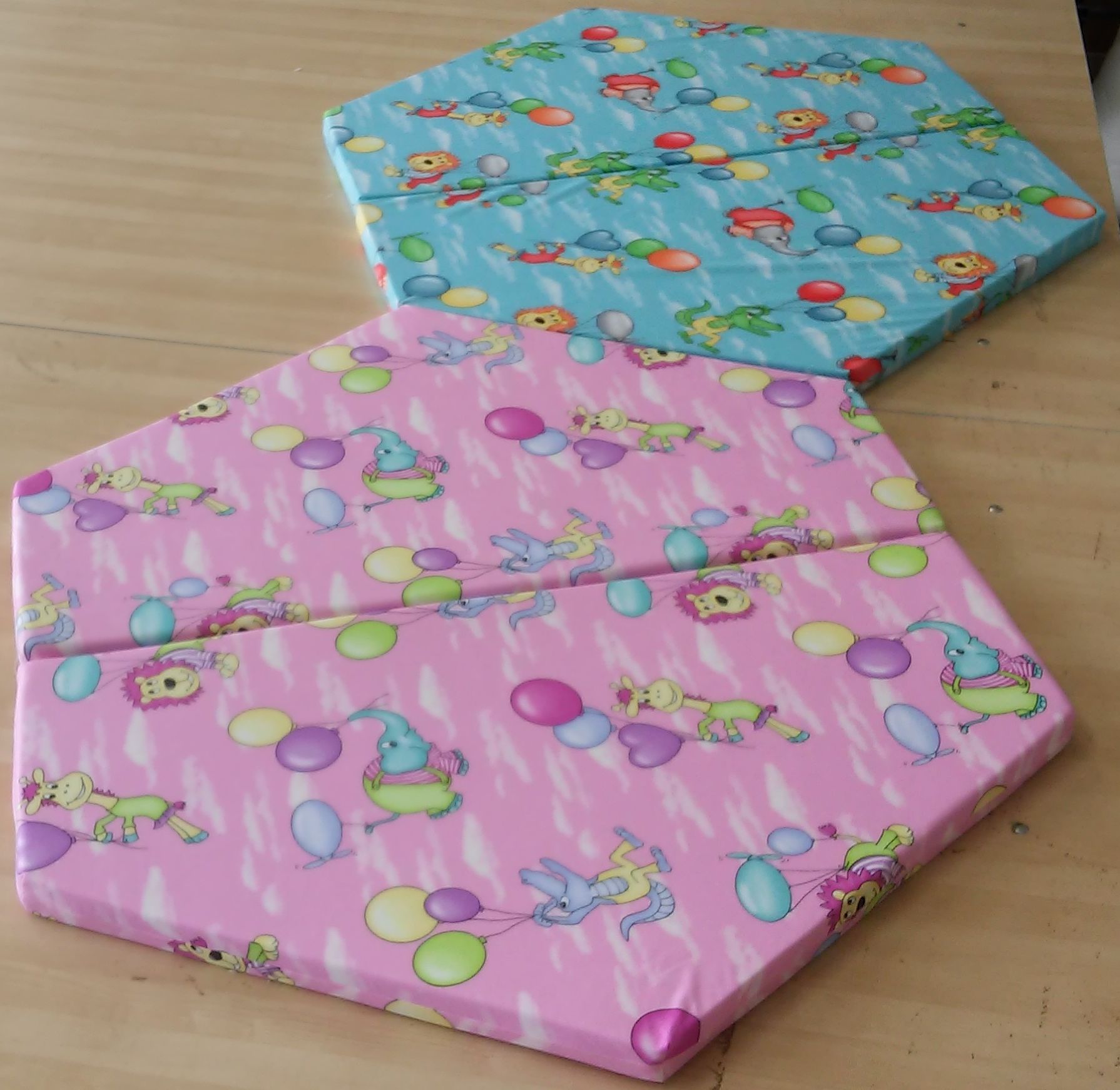 Matrac Molitanko 100x100x5 do 6-hrannej ohrádky 6391