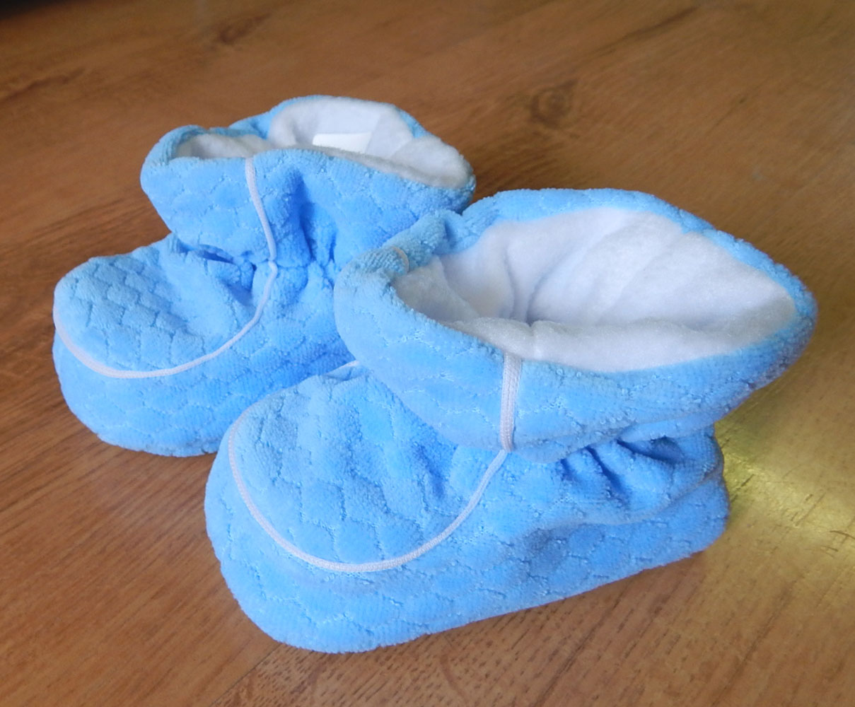 Topánky zamatové B5 nasúvačky gumka lisovaný vzor blue modrá 7209