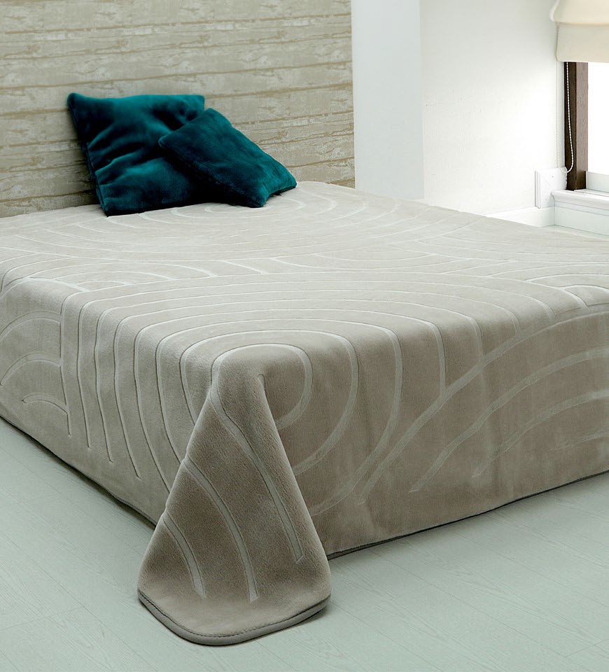 5635 180x240 15 hrey šedá deka 7928