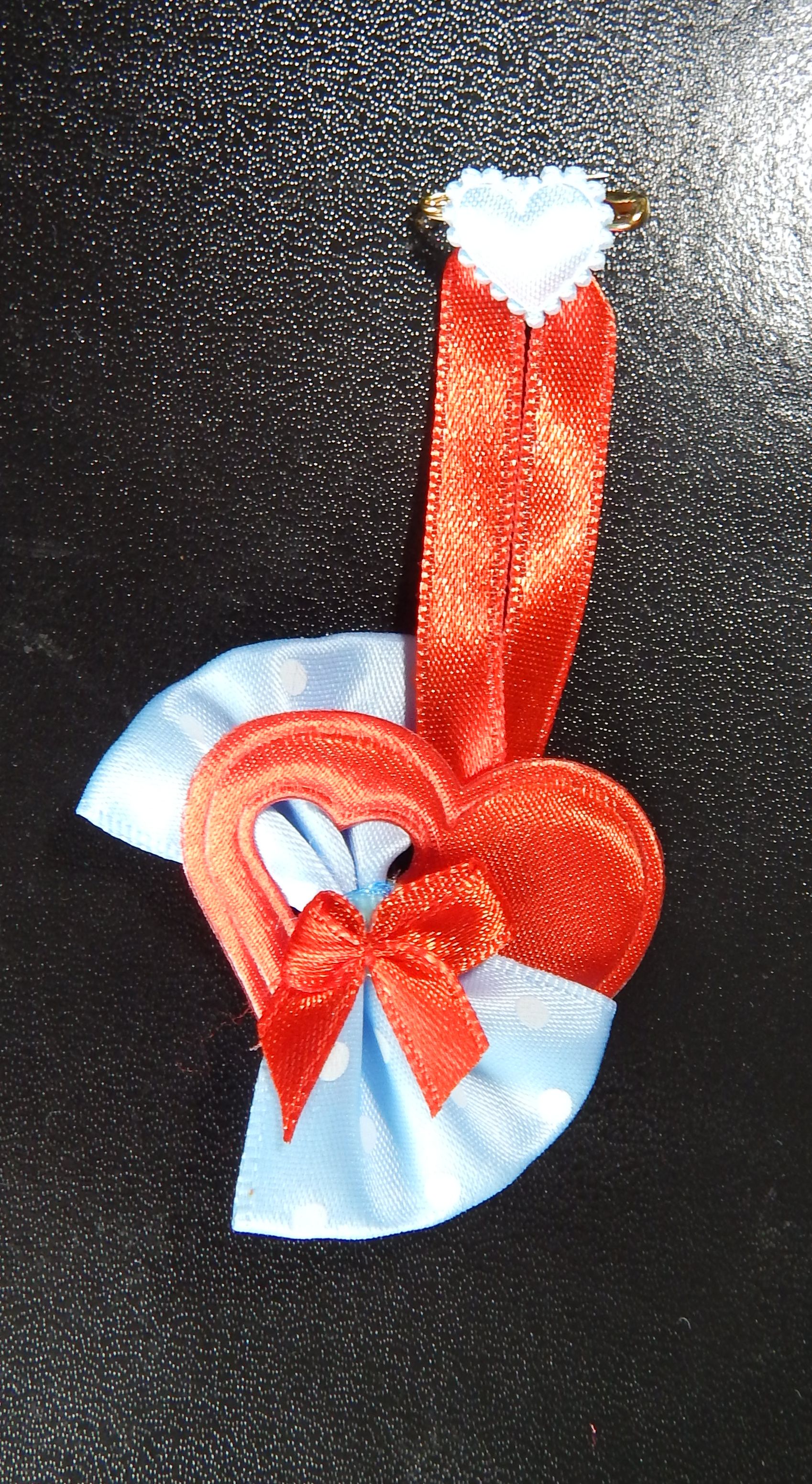 Mašlička proti urieknutiu  D06 modrá mašlička červené srdiečko 8284