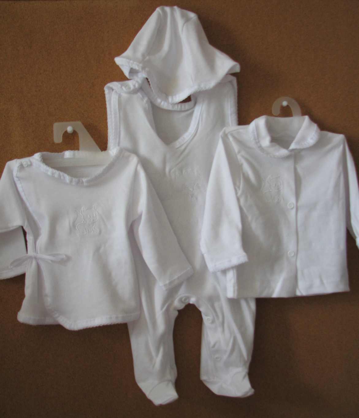 Komplet košielka kabátik dupačky čiapka 62 výšivka white biela 9113